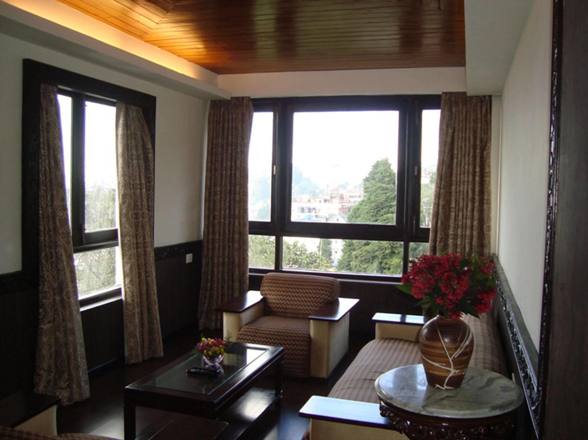 Sinclairs Darjeeling Hotel Darjeeling  Bagian luar foto